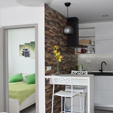 Valkane Apartment Pula Bagian luar foto